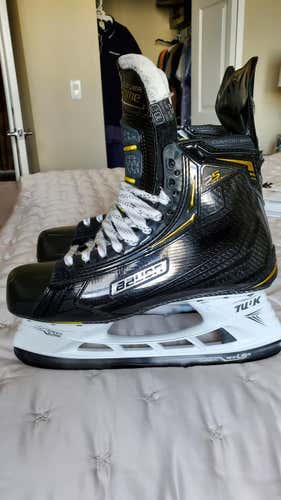 Used Senior Bauer Supreme 2S Pro Hockey Skates Regular Width Size 10.5