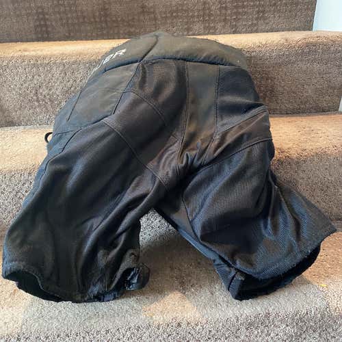 Black Junior XL Bauer Supreme 1S  Hockey Pants