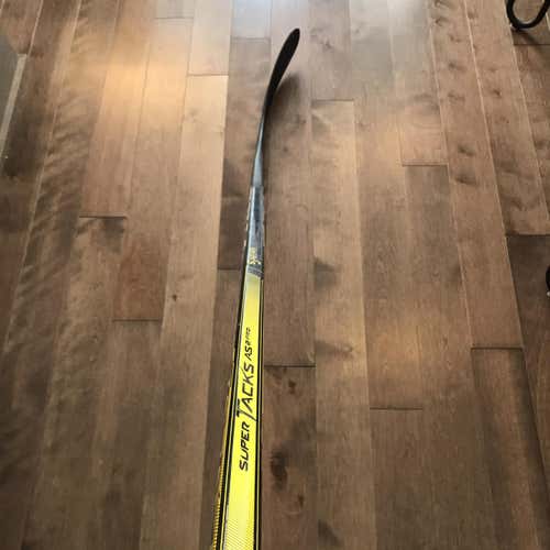 CCM Super Tacks AS2 Pro - LH P90 85flex (64")