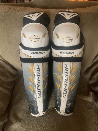 Senior Bauer Supreme TotalOne Shin Pads