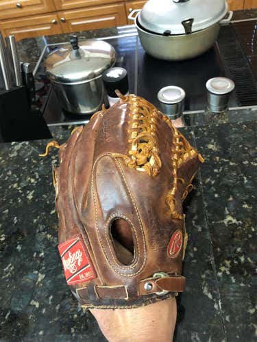 Used Right Hand Throw 12.75" Baseball Glove