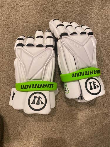 White New Player's Warrior Evo 13" Lacrosse Gloves