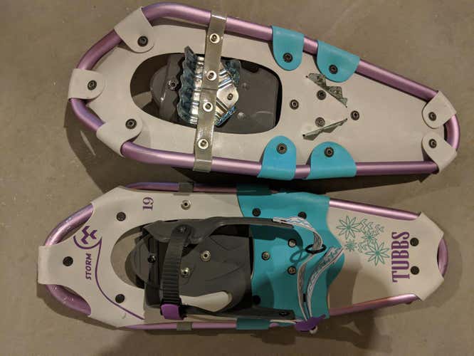 Used Tubbs 19" Snowshoes