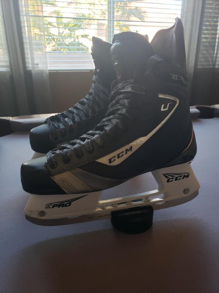 CCM U+ Crazy Light Hockey Skates Size 10.5 D, EXCELLENT