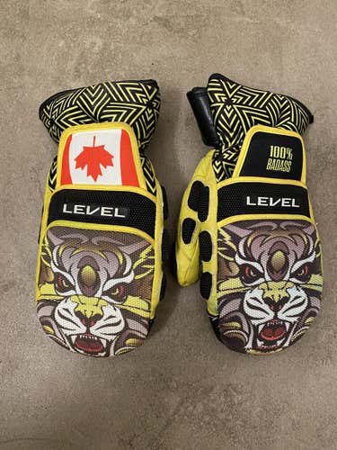 Yellow Unisex New Adult Small Level