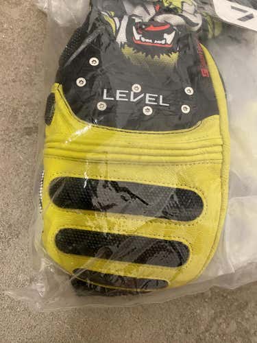 Yellow Unisex New Adult Small Level