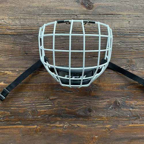CCM FM580 Cage - Small (Like new)