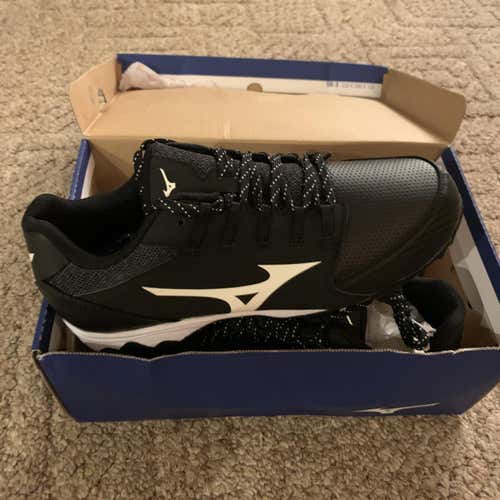 Black Women's Molded Cleats Mizuno