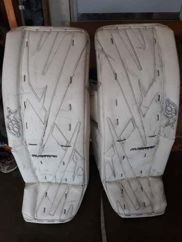 Used 32" Brian's subzero Goalie Leg Pads