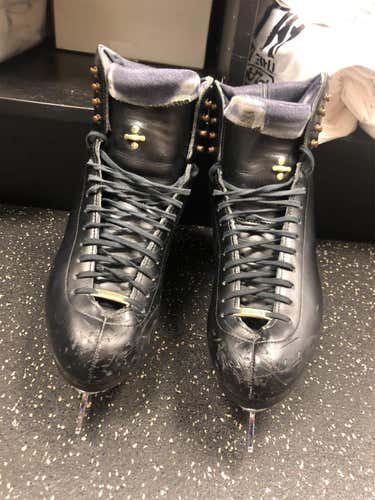 Black Used Riedell Size 11 Figure Skates