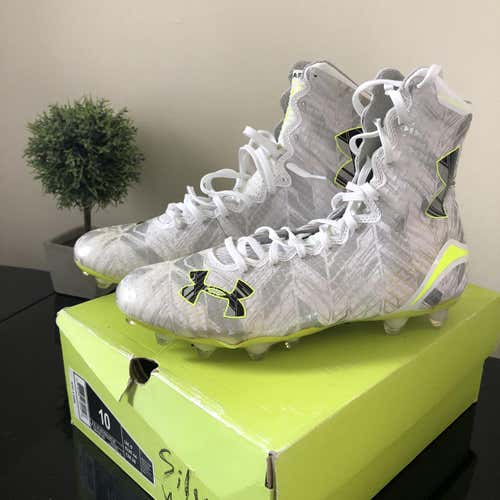 BRAND NEW Men’s 10 Under Armour Highlight Lacrosse Cleats White Silver Green