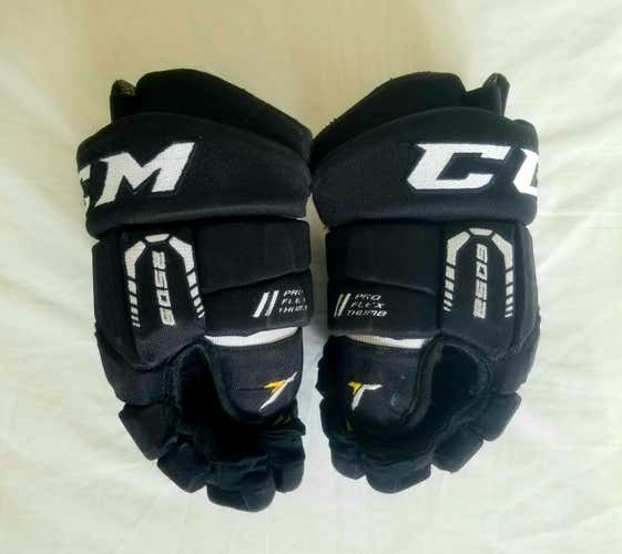 Used Black CCM Tacks 6052 Gloves - Youth Size "13 33 cm AWESOME GLOVES!