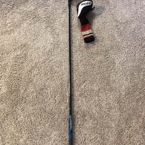 Men's Right Handed 910H Stiff Flex 3H Hybrid