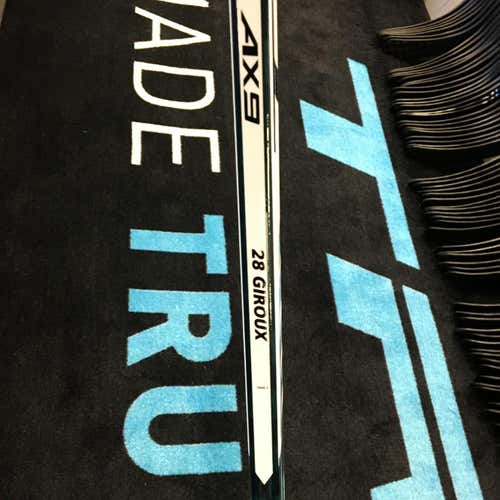 New True AX9 RH 90 Flex Grip Claude Giroux Philadelphia Flyers Pro Stock
