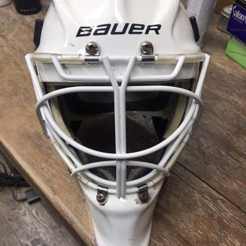 White Senior Bauer 960XPM  M/L Goalie Mask