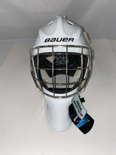 White Senior Bauer NME 9  Goalie Mask