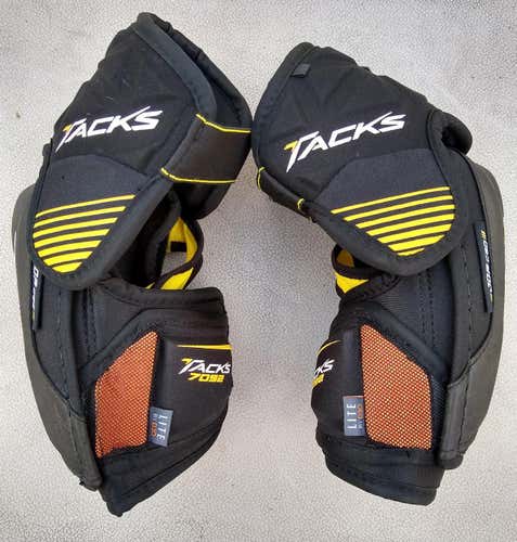 Like New Sr Lg CCM Tacks 7092 Elbow Pads