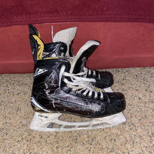 Senior Bauer S180 Size 7 Hockey Skates