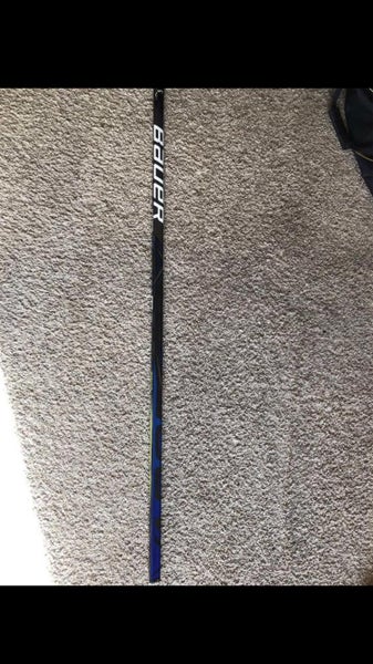 Brand New Senior RH Vapor FlyLite P92 70 Flex Hockey Stick