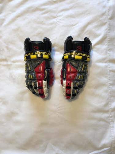 Used Maryland Under Armour Lacrosse Gloves