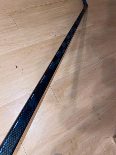 Senior Left Hand Vapor FlyLite Shadow Series Toe Pattern  Hockey Stick