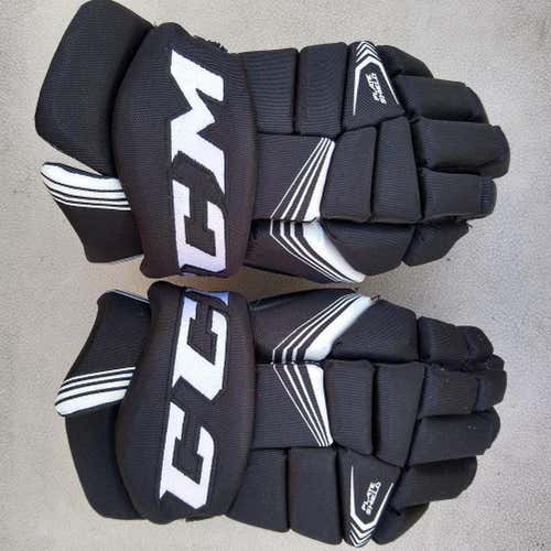 Like New 15" CCM Tacks 7092 Gloves