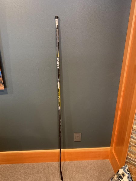 Senior Right Handed Super Tacks Heel Pattern Pro Stock Hockey Stick