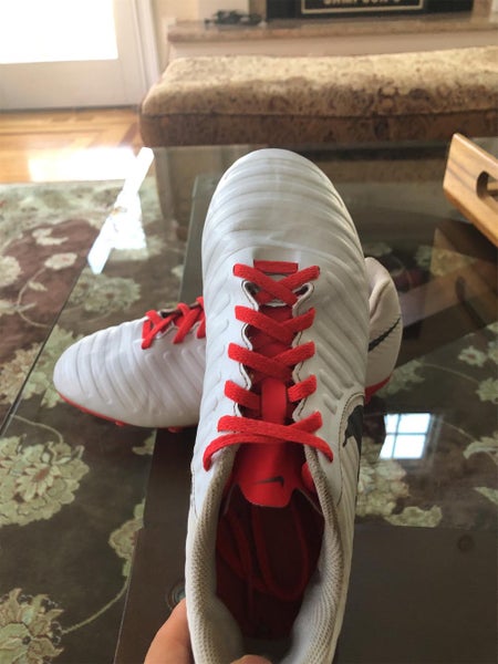 White Nike Tiempo Legend 7 Cleats