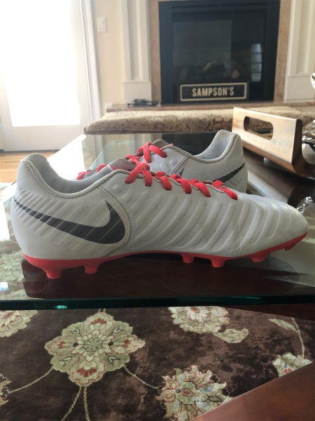 White Nike Tiempo Legend 7 Cleats