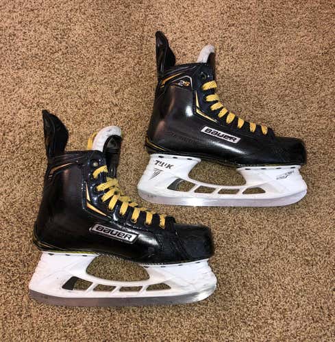Bauer Supreme 2S Size 7.5 D Hockey Skates