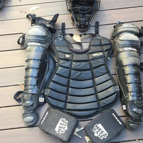Adult Wilson Catcher's Set