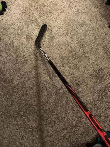Used Senior Bauer Right Handed Vapor FlyLite Hockey Stick Toe Pattern Pro Stock