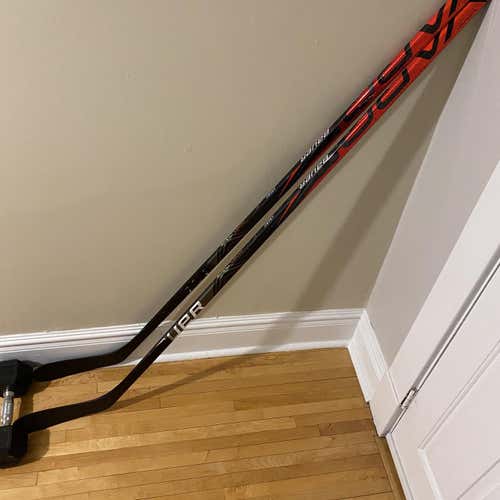 2 Pack Senior RH Vapor 1X2.0 Pro Stock HockeySticks