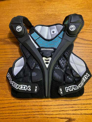 Used Large Maverik RX Shoulder Pads