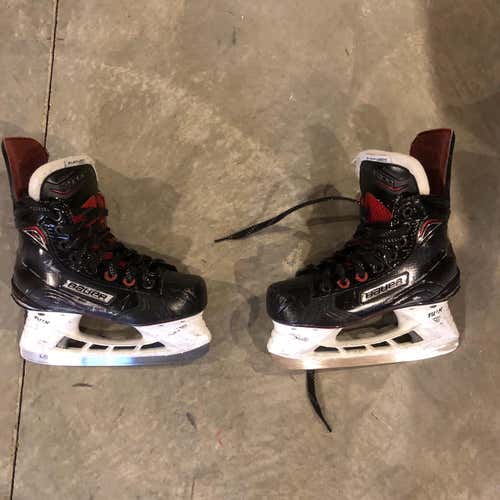 Junior Bauer Vapor X800 Regular Width  Size 1 Hockey Skates