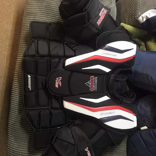 Senior XL Vaughn Ventus LT98 Pro Stock Goalie Chest Protector