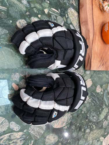 Black Senior True XC9 Gloves 14"  Gloves