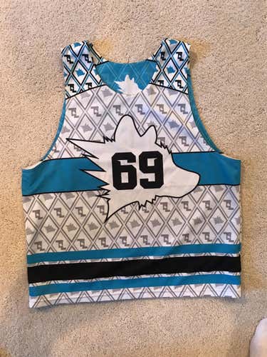 Titanium Lacrosse Pinnie