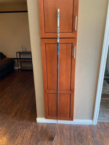 Senior Left Hand XC9 ACF Toe Pattern  Hockey Stick