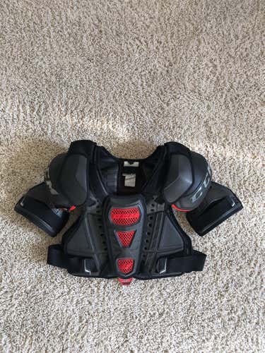 CCM U+ CRAZY LIGHT LARGE SHOULDER PADS