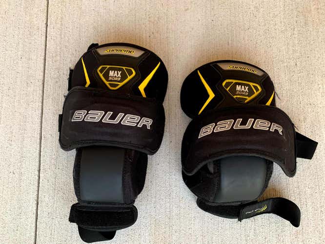 Used Bauer Supreme Jr. Goalie Knee Guards