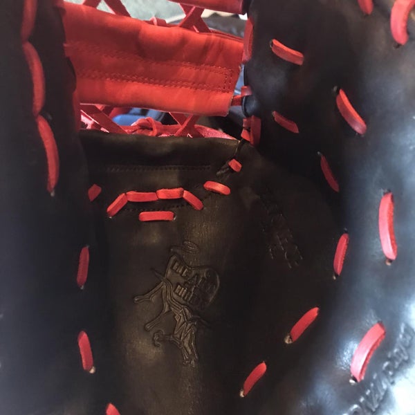 Black Adult First Base Heart of the Hide 12.5" Baseball Glove