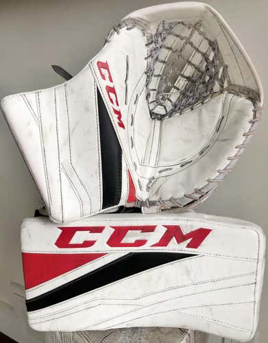 Used Demo | CCM Extreme Eflex III E3.9 Goalie Blocker | Senior Size | BLACK RED