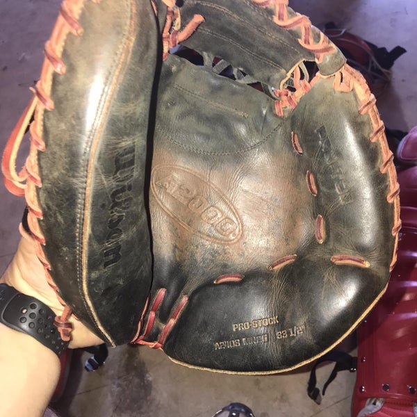 Black Adult Catcher's A2000 33.5" Baseball Glove