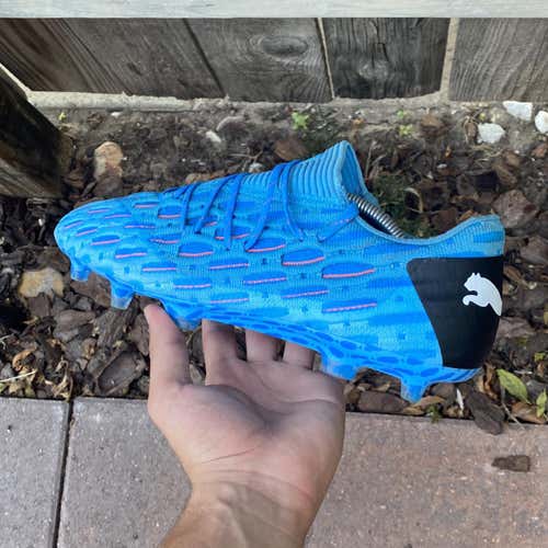 Used Size 10 (Women's 11) Puma Future 19.1 Cleats