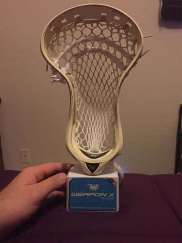 Used White ECD Weapon X FOGO Head Strung