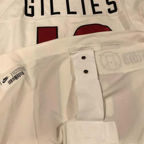 Lot Of (2) Jerseys For SVe_11