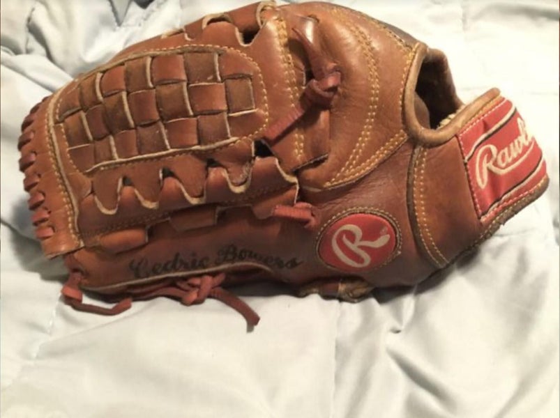 Used Left Hand Throw Heart of the Hide 11.75" Baseball Glove