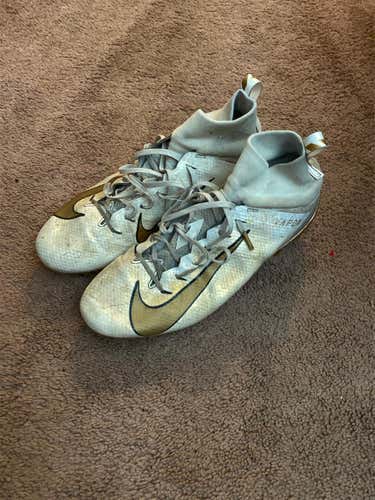 White Men's Size Men's 10.5 (W 11.5) Low Cut