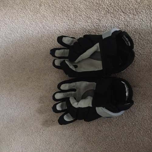 Black Youth Bauer NSX 11" Gloves